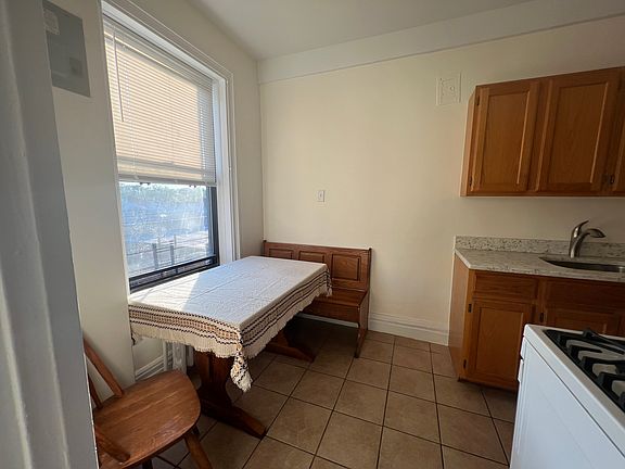 4th image of 8300 Talbot St APT 5D