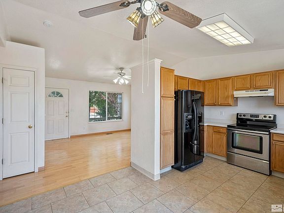 4th image of 6974 Carmen Ct