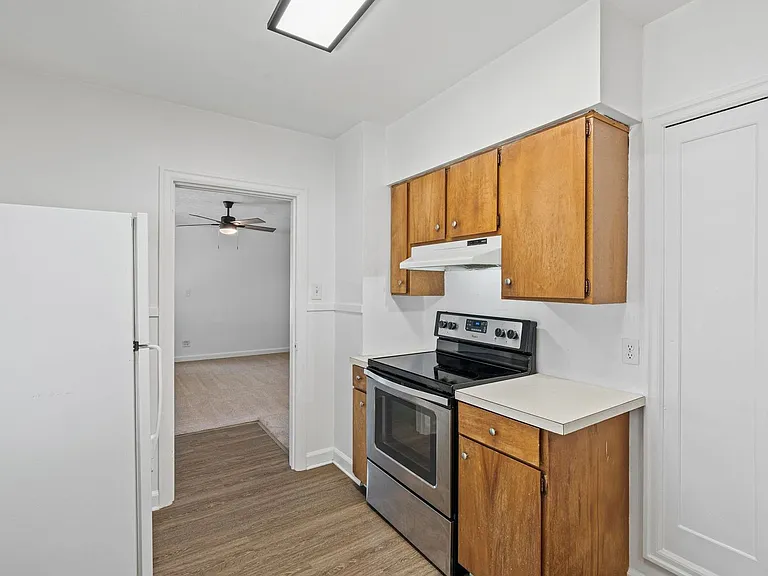 5504 N Post St — Photo 4