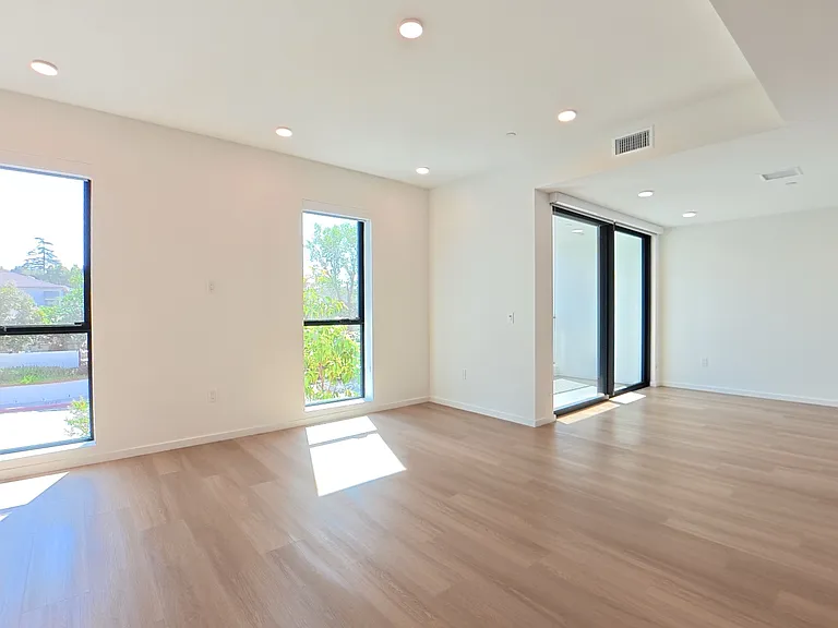 5119 Colfax Ave #202 — Photo 10