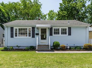 158 Orange St, Edison, NJ 08817