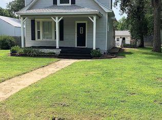 116 S 3rd St, Lindsborg, KS 67456