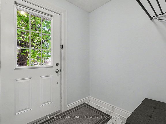 3rd image of 1388 Beaucourt Pl