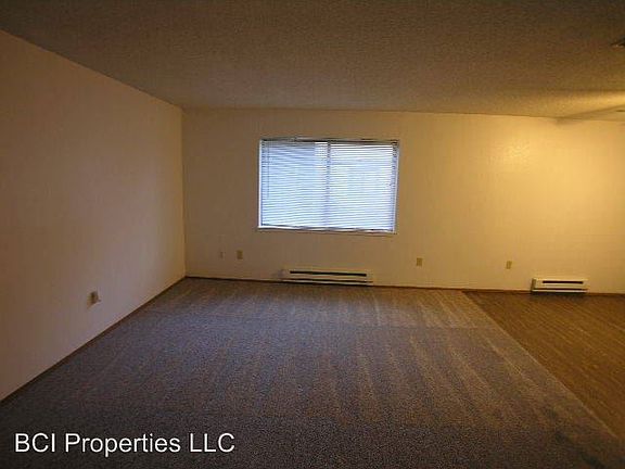 2nd image of 105 E 96th St APT B