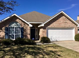 3908 Baywood Ln, Ocean Springs, MS 39564