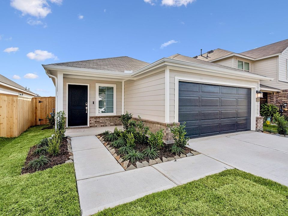 1st image of 22446 Douglas Ct