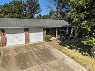 3151 Lin Tel Rd, Saint Louis, MO 63125