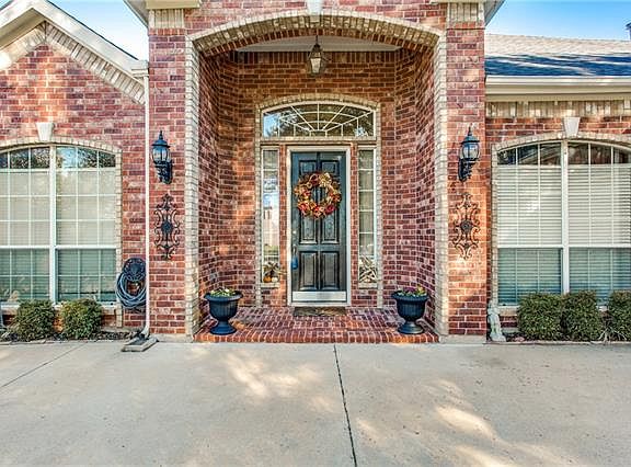 3rd image of 3411 Bentley Ct