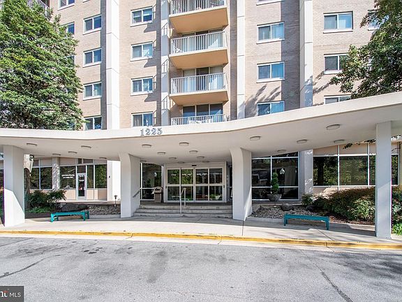 2nd image of 1225 Martha Custis Dr APT 807