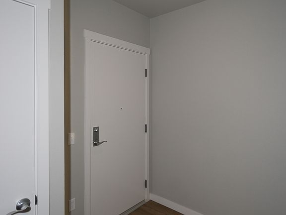 3rd image of 1085 103rd Ave NE Unit 608-1