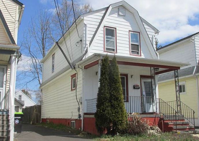 2nd image of 286 Greenland Ave