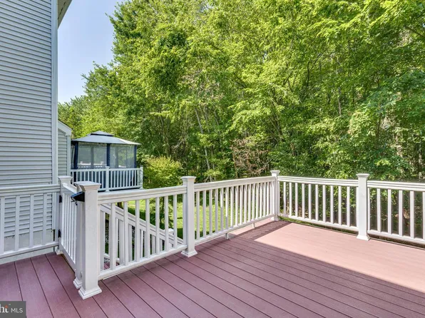 111 Weaver Dr, Marlton, NJ 08053