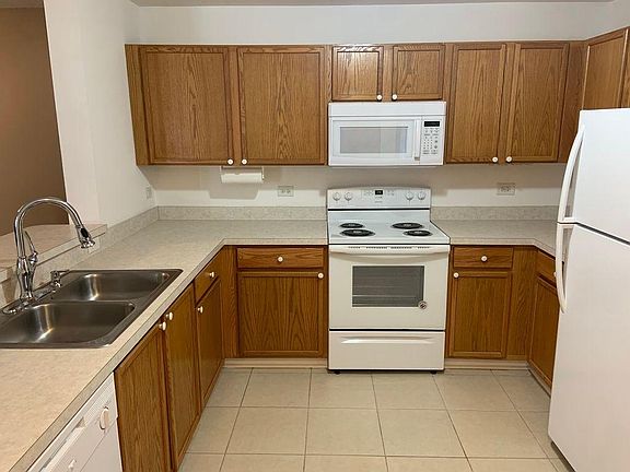 4th image of 1005 Silverstone Dr