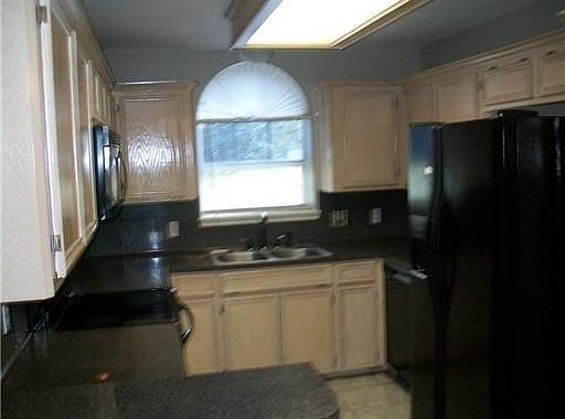 4th image of 4329 River Valley Dr
