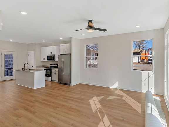 2nd image of 310 Cedar St #11