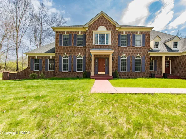 353 Great Bear Way Rd, East Stroudsburg, PA 18302