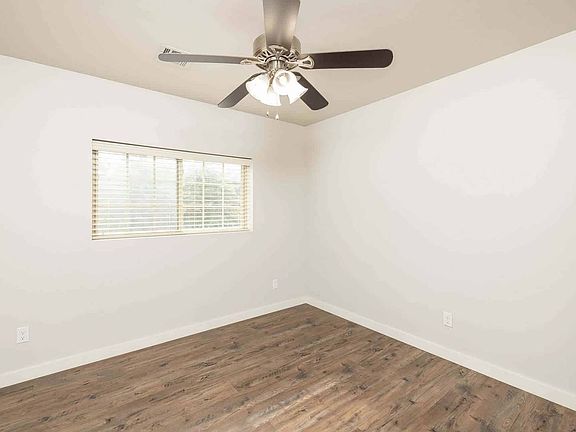 3rd image of 438 S Sang Ave