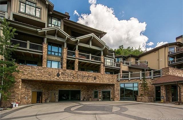 1st image of 2280 Deer Valley Dr E #243