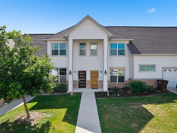 2nd image of 12178 Abbey Glen Ln