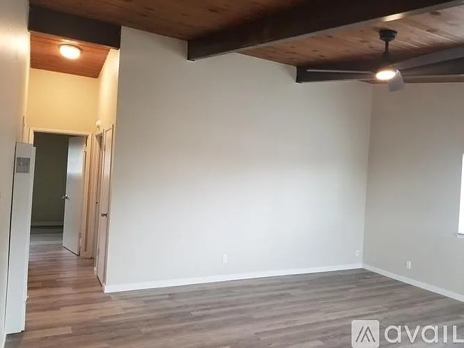 2 bed, 934 sqft, $1,700 — Photo 3