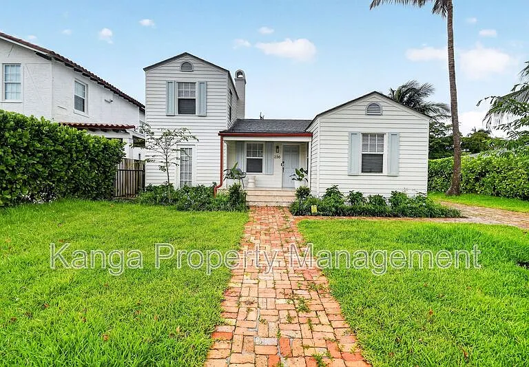 236 Greymon Dr — Photo 2