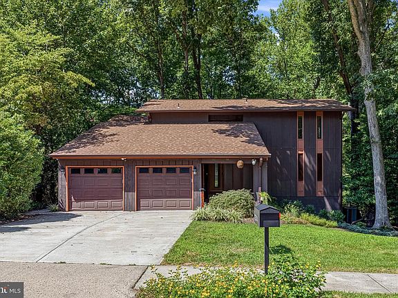 2nd image of 12314 Beechnut Ct