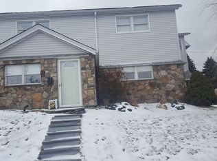 601 6th St, Dunmore, PA 18512