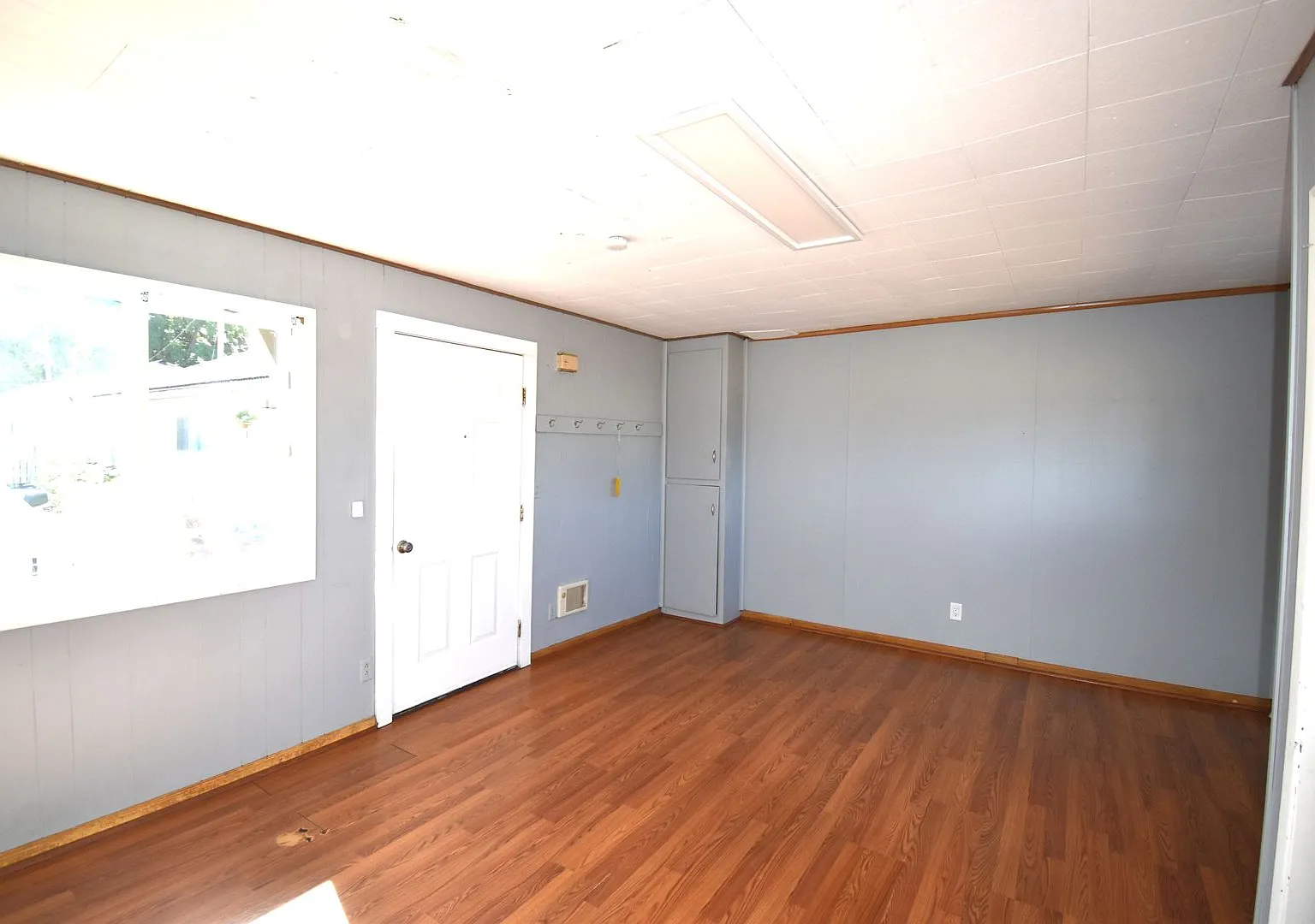 Cottage Apartments — Photo 2