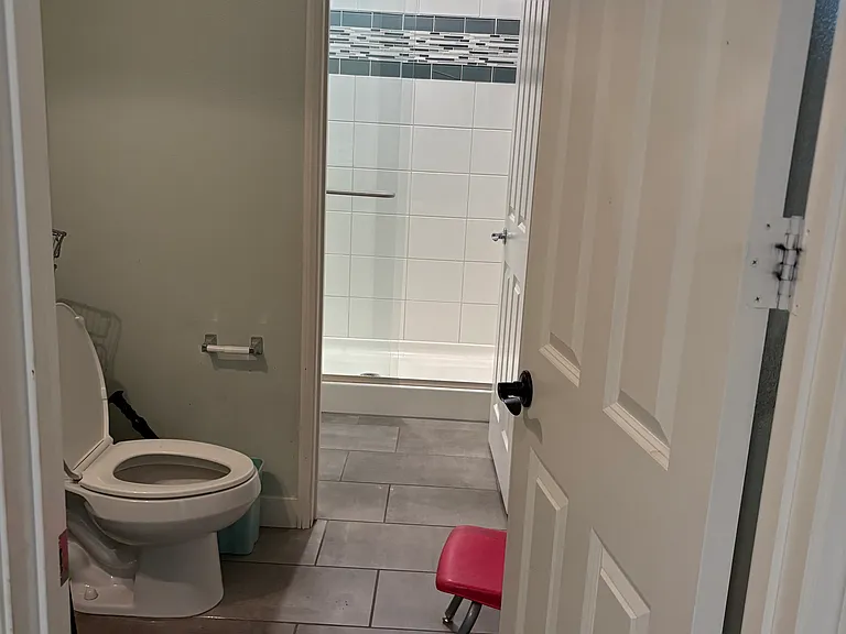 4631 Vahan Ct — Photo 26
