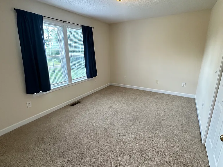 112 Innis Brook Dr — Photo 6