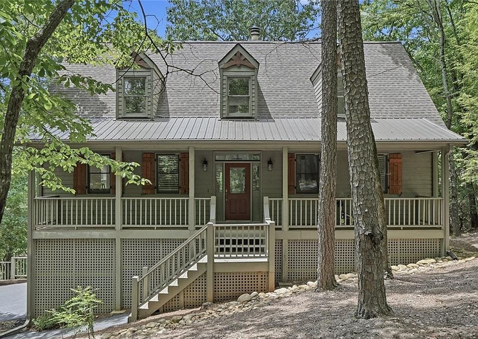 1st image of 222 Bellflower Dr