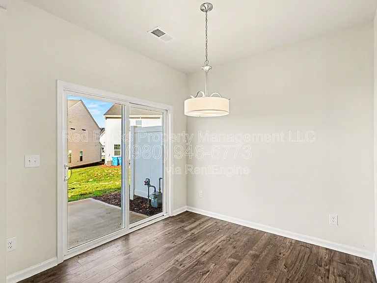 3805 Yorkshire Pl — Photo 10