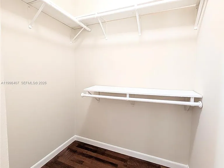 58 SW 14th Ter — Photo 15