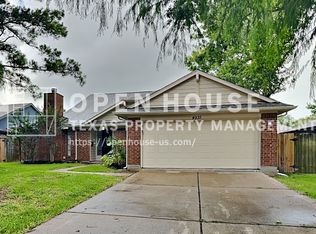 4935 Northfork Dr, Pearland, TX 77584