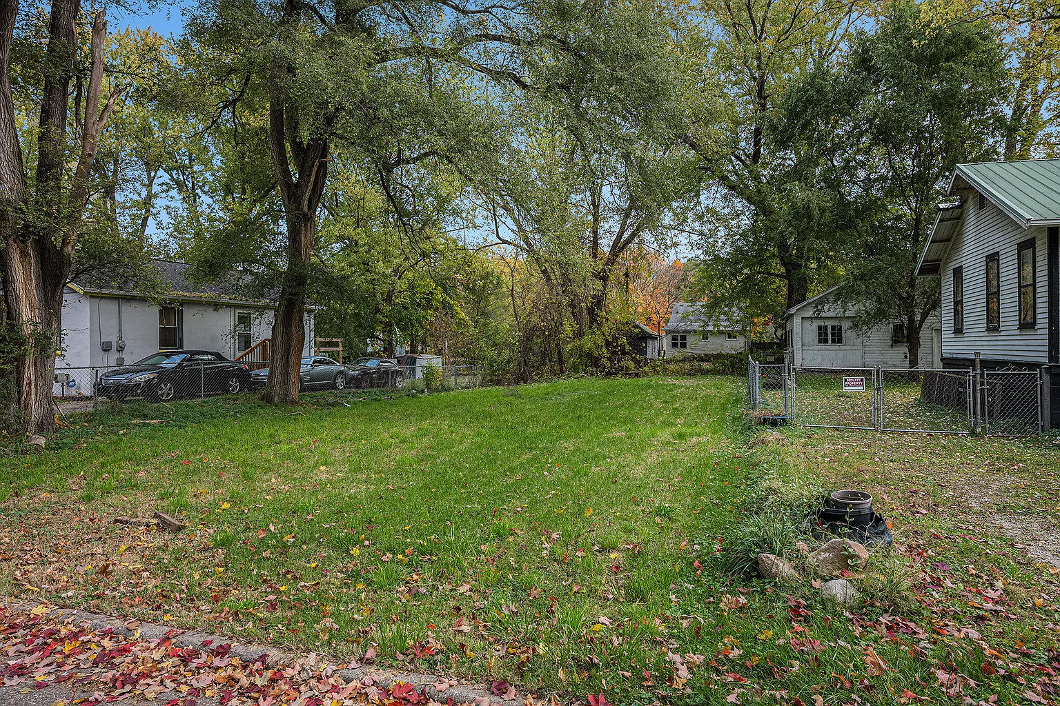 1628 Princeton Ave photo 1