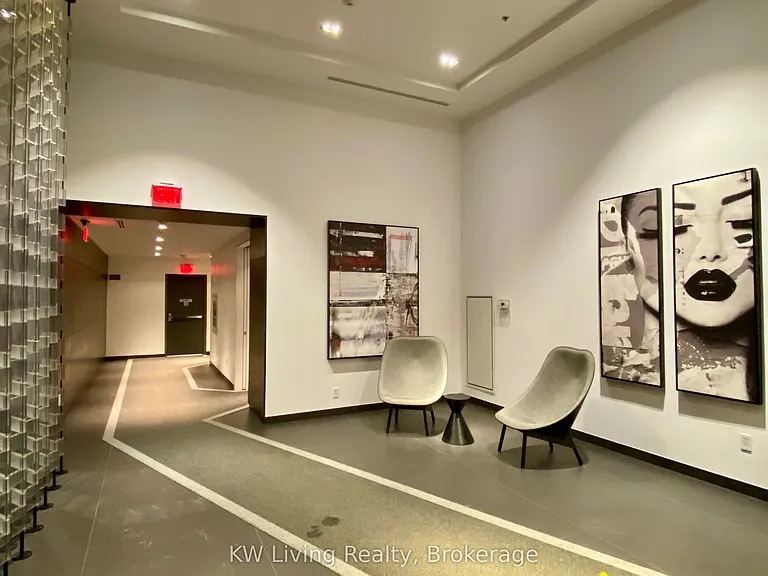 318 Richmond St W #2504 — Photo 2