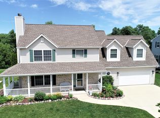 2038 Apache Ct, Grafton, WI 53024