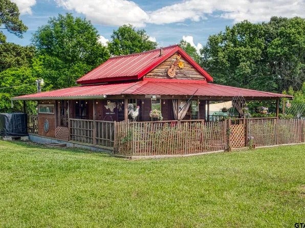 5051 Sunbird Dr, Chandler, TX 75758