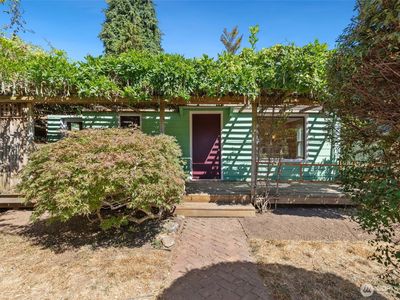 346 N 102nd Street, Seattle, WA, 98133
