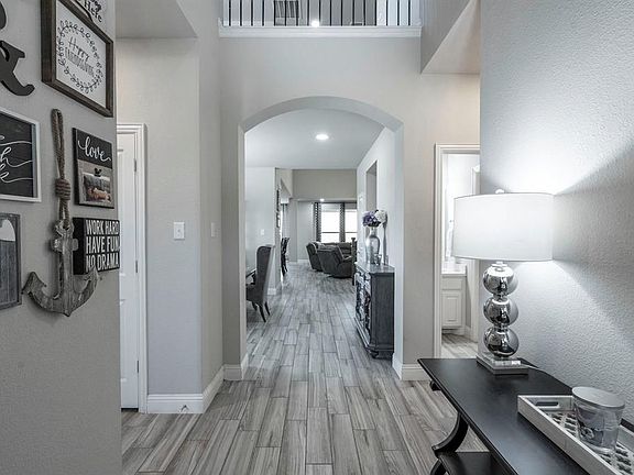 3rd image of 2716 Cross Oak Pl
