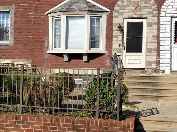 4217 Oakmont St, Philadelphia, PA 19136