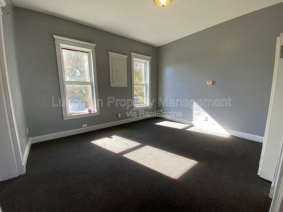 3rd image of 1502-1506 S Burdick St #1504