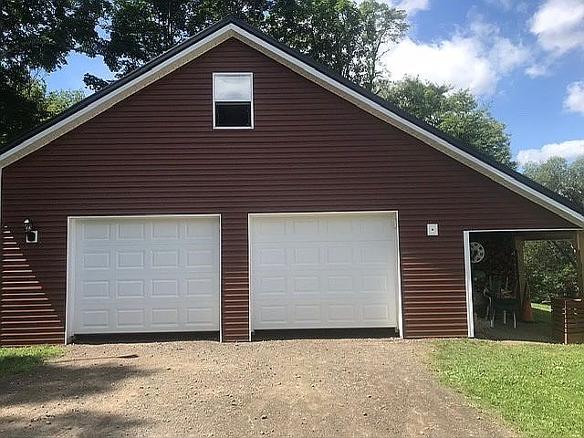 2nd image of 209 Pecktown Store Rd