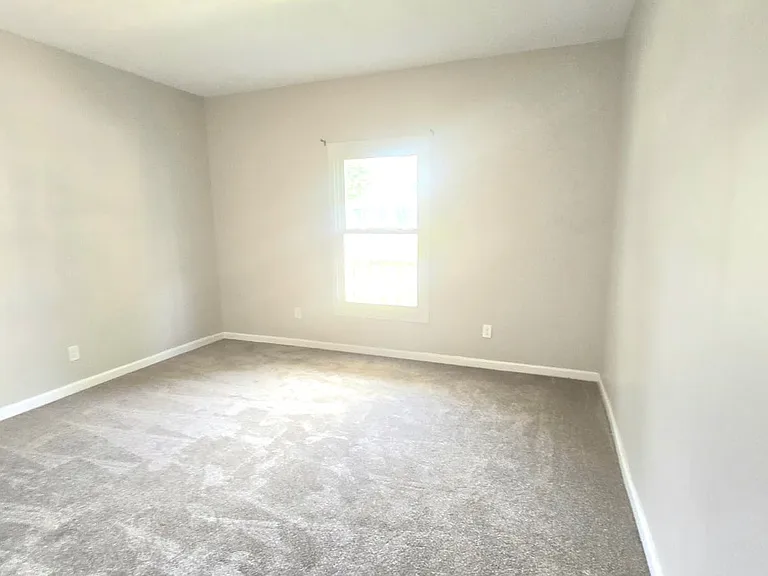 514 Studebaker St #1 — Photo 6