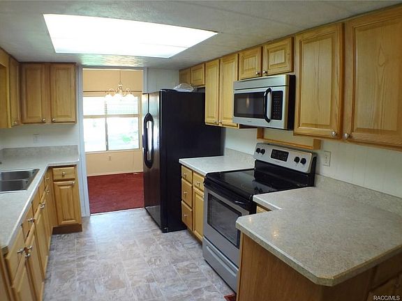 5th image of 221 Mastadon Dr