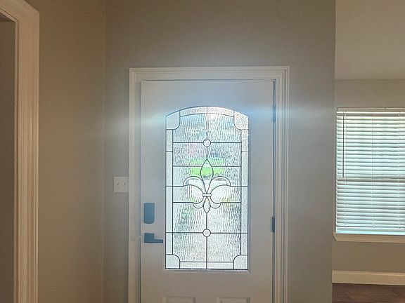 5th image of 124 Drury Ln