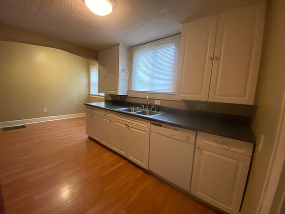 4th image of 1273 Arnold Pl