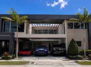 10286 NW 75th Ter, Doral, FL 33178