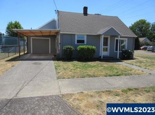 390 W B St, Lebanon, OR 97355