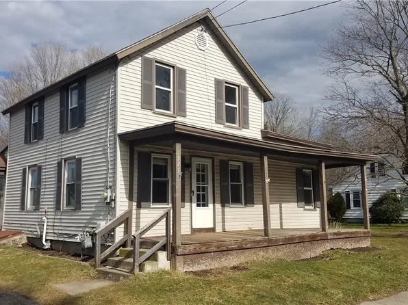 371 Fulton St, Hannibal, NY 13074
